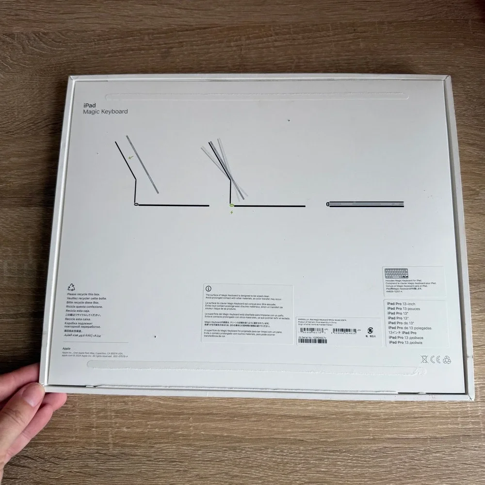 Apple iPad Magic Keyboard for iPad Pro 13-inch M4 White MWR43LL/A BOX ONLY EMPTY